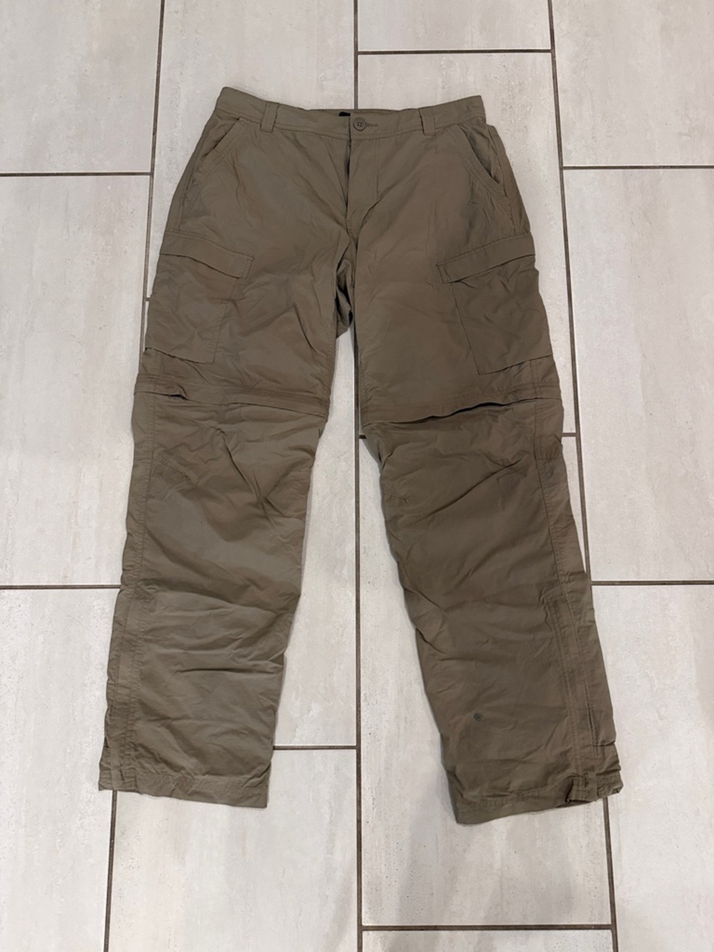 REI Men's Cargo Pants in Olive